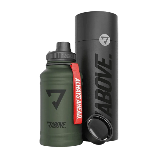 ABOVE. Edelstahl Trinkflasche | 1300ml Olive - fitgrade.ch