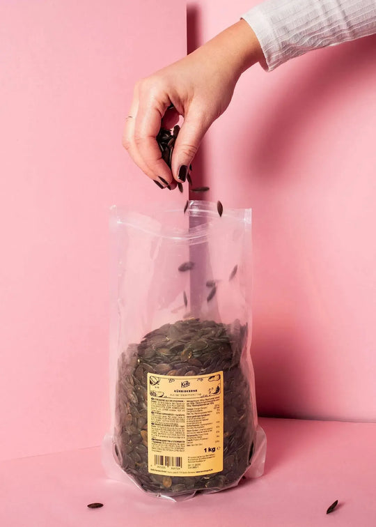 KoRo Geröstete und gesalzene Kürbiskerne aus der Steiermark | 1kg - fitgrade.ch